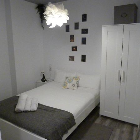 Intimo Y Acogedor "Algunos" Con Banera Hidromasaje Apartamento Valência Exterior foto
