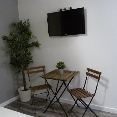 Intimo Y Acogedor "Algunos" Con Banera Hidromasaje Apartamento Valência Exterior foto