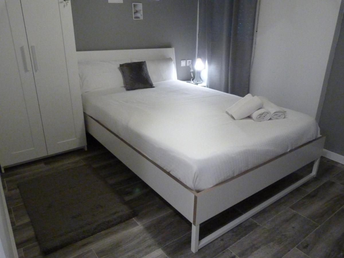 Intimo Y Acogedor "Algunos" Con Banera Hidromasaje Apartamento Valência Exterior foto