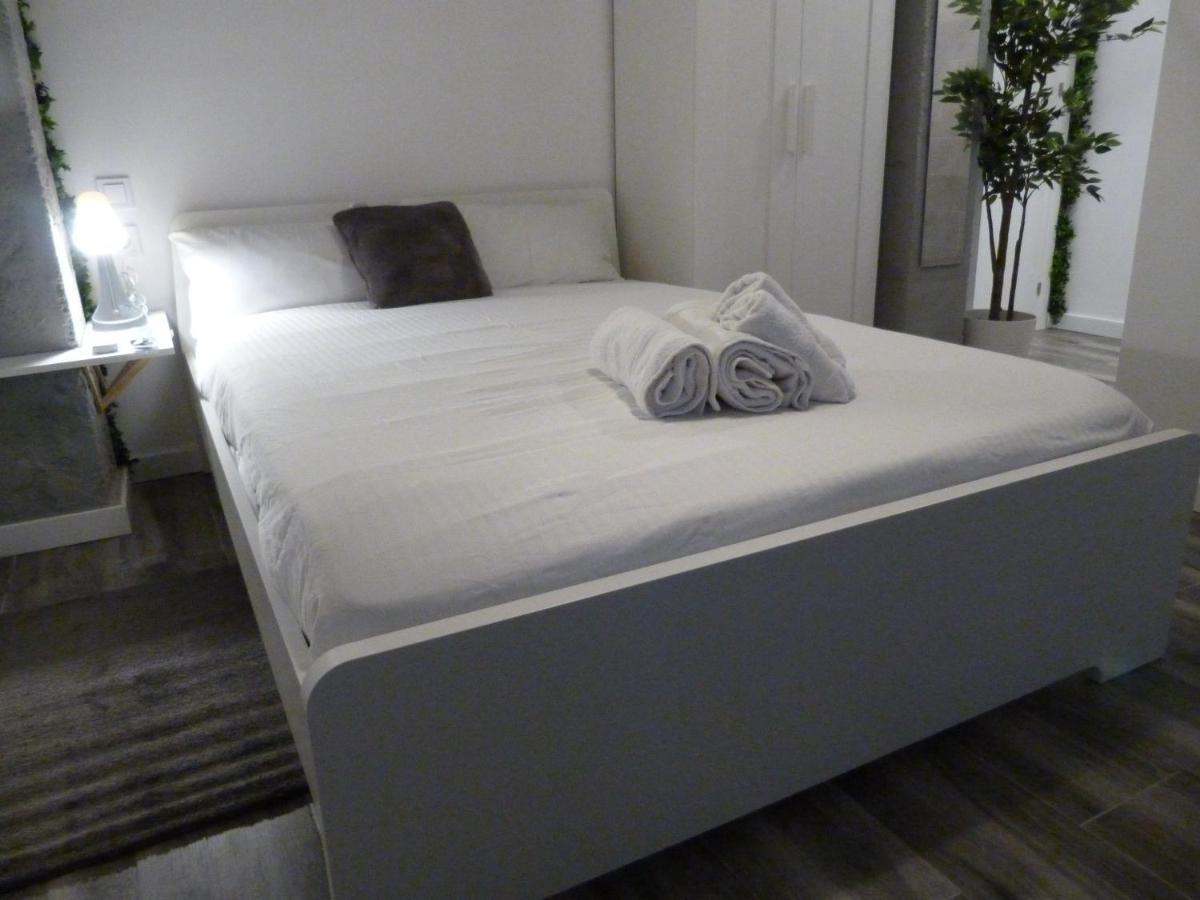 Intimo Y Acogedor "Algunos" Con Banera Hidromasaje Apartamento Valência Exterior foto