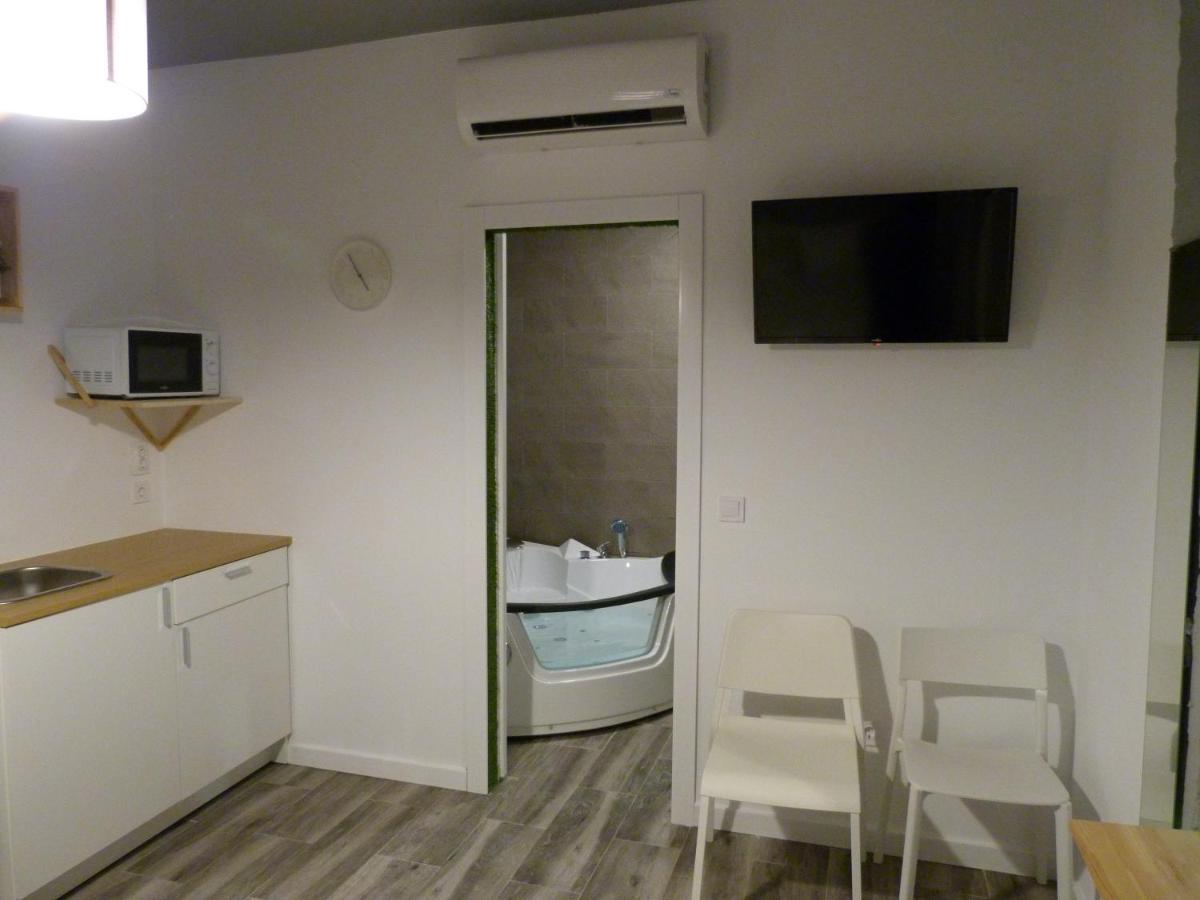 Intimo Y Acogedor "Algunos" Con Banera Hidromasaje Apartamento Valência Exterior foto